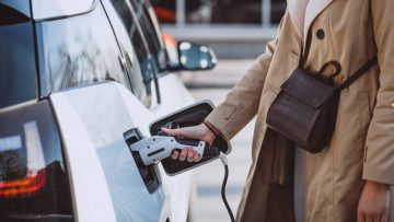 cargar coche electrico calle